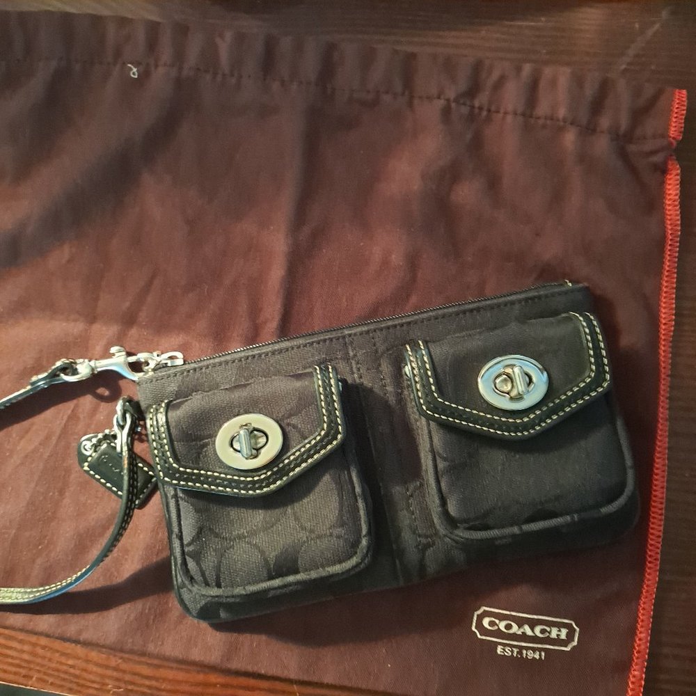 Coach Wristlet Wallet Clutch